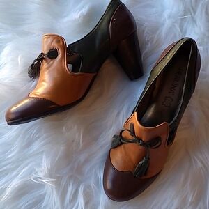 Perlina leather shoes, size 7.5, light brown, dark brown and green